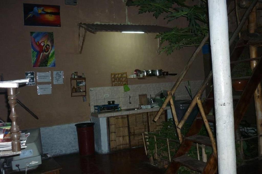 El Mochilero Hostel Трухильо Екстериор снимка