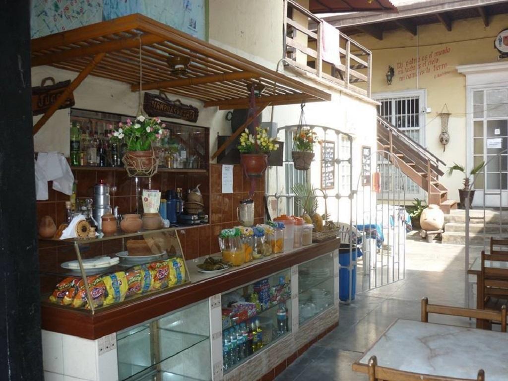 El Mochilero Hostel Трухильо Екстериор снимка